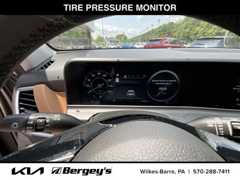 Certified 2024 Kia Seltos SX w/ SX Sunroof Package AWD/4WD image 9