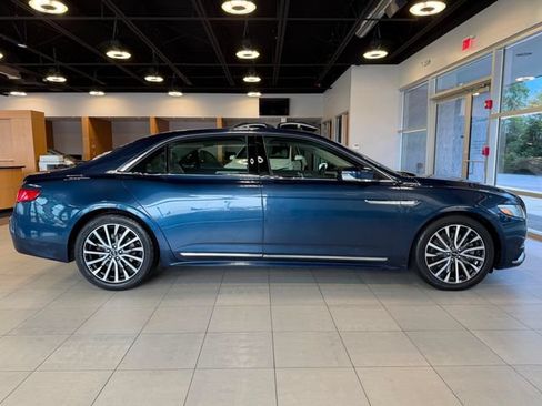 Used 2017 Lincoln Continental Select w/ Climate Package FWD image 15