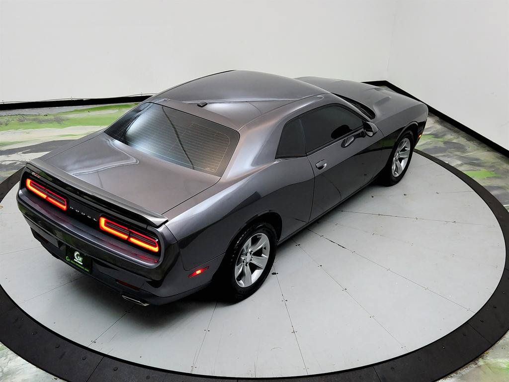 Used 2020 Dodge Challenger SXT RWD image 15