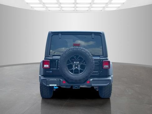 Certified 2024 Jeep Wrangler Unlimited AWD/4WD image 6