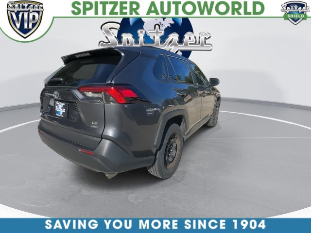 Used 2019 Toyota RAV4 LE AWD/4WD image 14