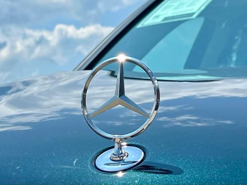 Certified 2025 Mercedes-Benz GLS 450 4MATIC image 9