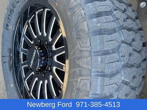 Used 2025 Ford F350 Lariat w/ FX4 Off-Road Package AWD/4WD image 34