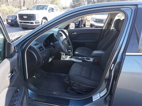 Used 2011 Ford Fusion SE w/ 202A Rapid Spec Order Code image 2