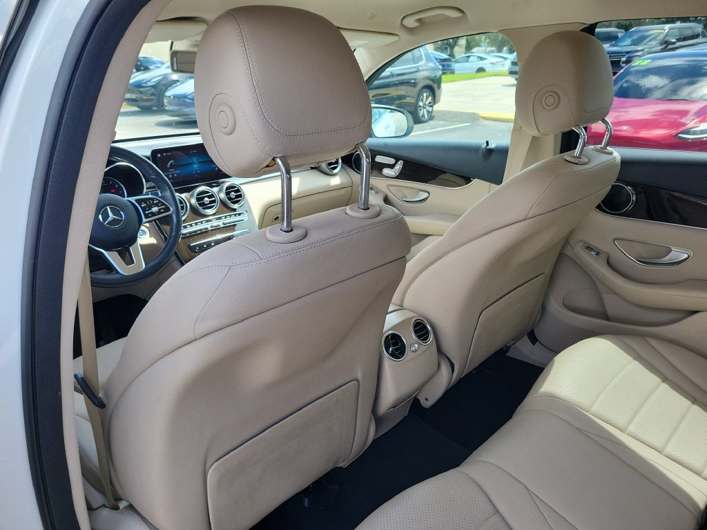Used 2020 Mercedes-Benz GLC 300 4MATIC image 8