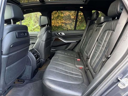 Used 2020 BMW X5 xDrive40i w/ Premium Package image 10