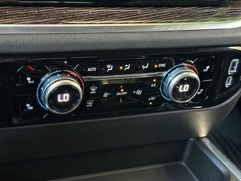 Used 2022 GMC Sierra 1500 Elevation w/ Elevation Premium Package AWD/4WD image 20