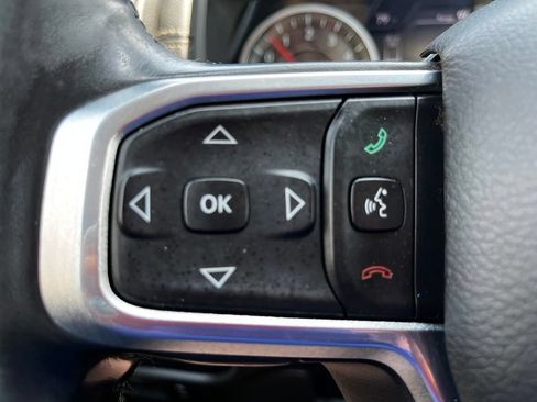 Used 2019 RAM 1500 Laramie w/ Off Road Group AWD/4WD image 15