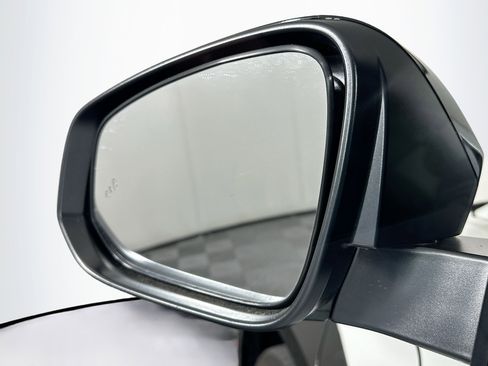 Used 2024 Toyota bZ4X FWD image 16