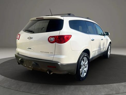 Used 2012 Chevrolet Traverse LTZ FWD image 7