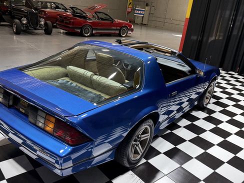 Used 1987 Chevrolet Camaro Z28 image 11