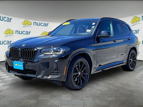 Used 2024 BMW X3 xDrive30i w/ Premium Package AWD/4WD image 3