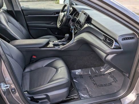 Used 2024 Toyota Camry SE w/ Cold Weather Package image 5