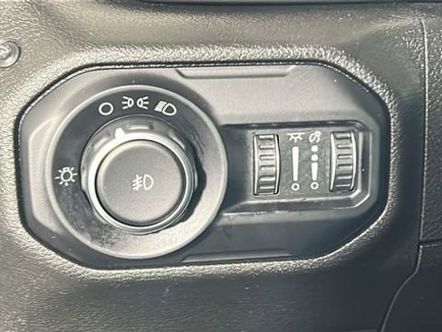 Used 2019 Jeep Wrangler Unlimited Sport AWD/4WD image 19