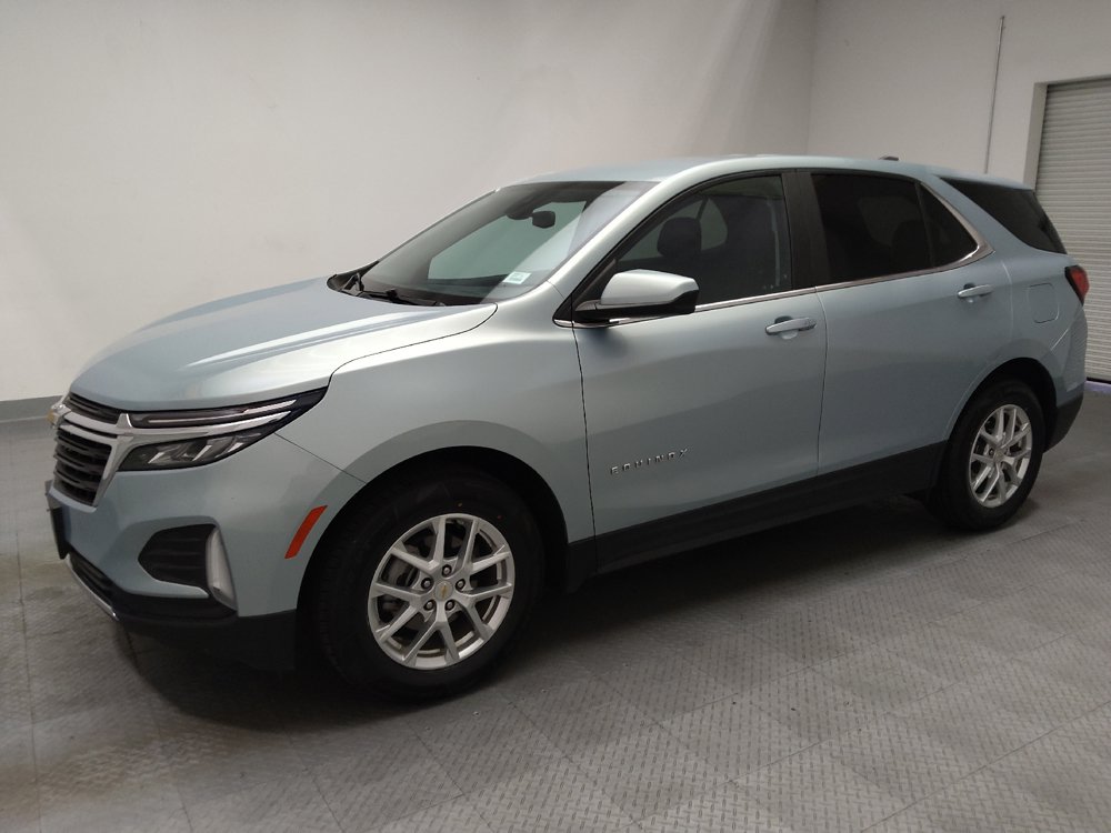 Used 2022 Chevrolet Equinox LT w/ LPO, Floor Liner Package FWD image 2