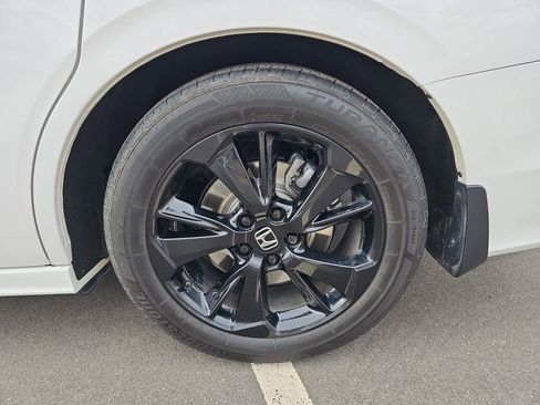 Certified 2024 Honda Odyssey Sport image 31