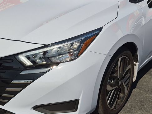 Certified 2025 Nissan Versa SR w/ Trunk Package FWD image 9