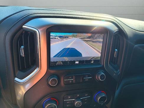 Used 2020 Chevrolet Silverado 1500 LT Trail Boss image 30