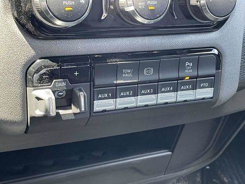 New 2026 RAM 5500 Tradesman w/ Chrome Appearance Group AWD/4WD image 37
