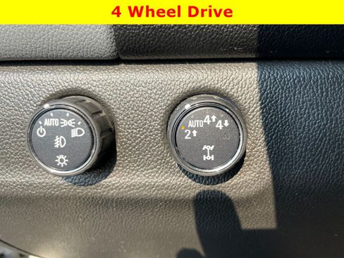 Used 2019 Chevrolet Colorado Z71 AWD/4WD image 22