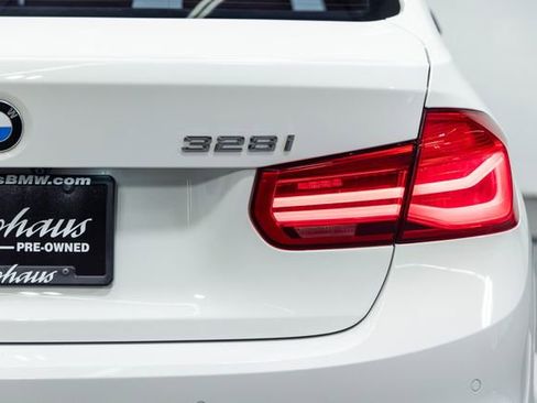 Used 2016 BMW 328i xDrive Sedan AWD/4WD image 8