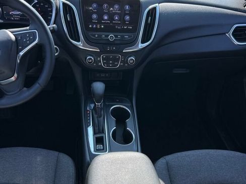 Used 2024 Chevrolet Equinox LT FWD image 8