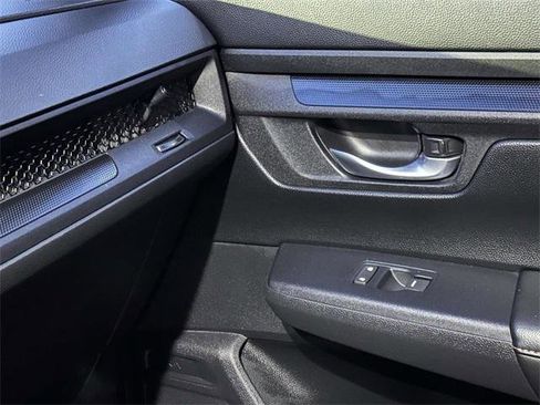 Used 2025 Honda CR-V Sport image 25