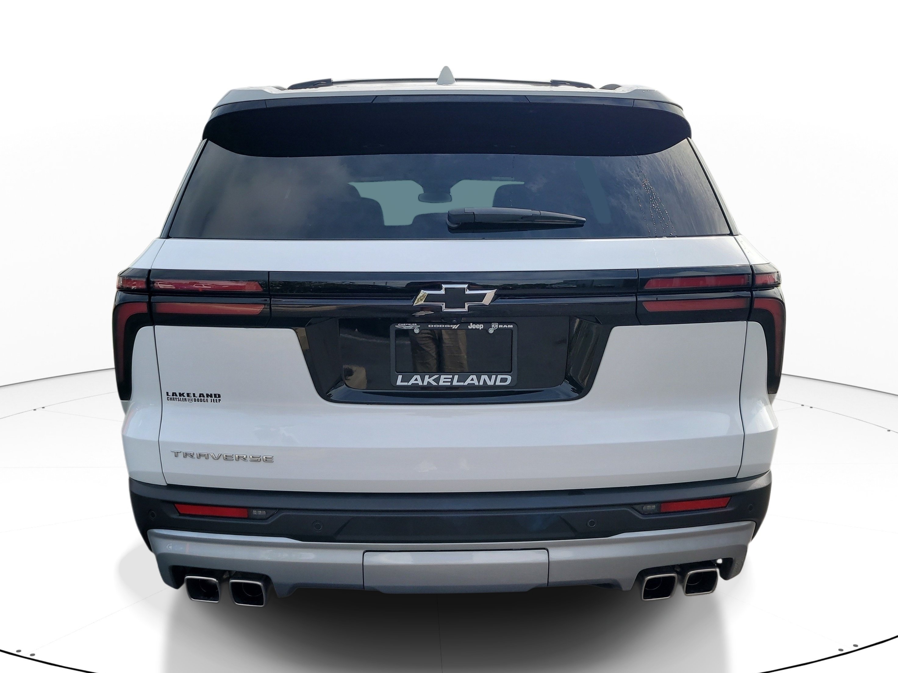 Used 2025 Chevrolet Traverse LT w/ Driver Confidence Package FWD image 5