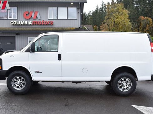 Used 2006 Chevrolet Express 3500 image 9