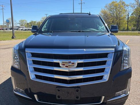 Used 2017 Cadillac Escalade ESV Premium Luxury AWD/4WD image 1