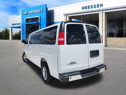 Used 2025 Chevrolet Express 3500 LT w/ LT Preferred Equipment Group RWD image 5
