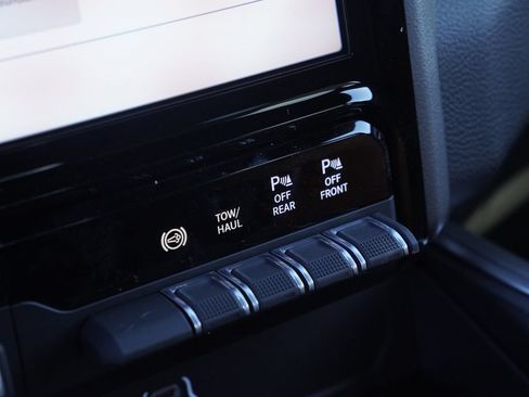 New 2026 RAM 2500 Big Horn AWD/4WD image 18