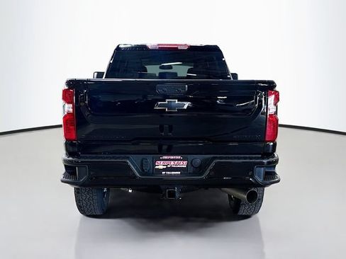 Used 2025 Chevrolet Silverado 2500 Custom w/ Custom Value Package AWD/4WD image 7