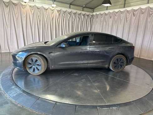 Used 2024 Tesla Model 3 Standard Range RWD image 8