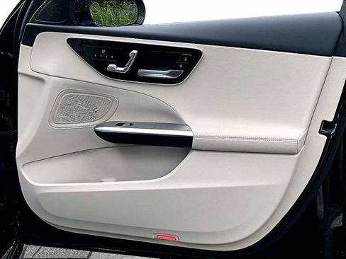 Certified 2026 Mercedes-Benz C 300 4MATIC Sedan image 31