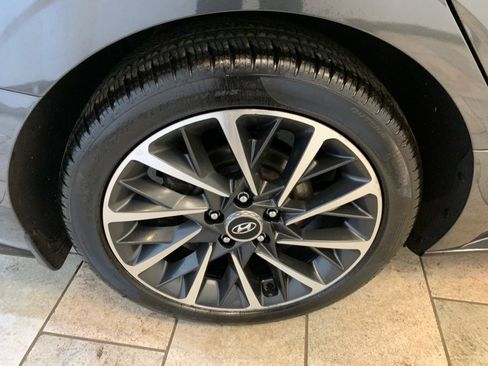 Used 2023 Hyundai Sonata Limited FWD image 12