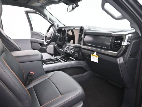 New 2026 Ford F250 Lariat w/ Black Appearance Package image 27