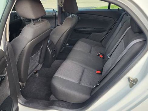 Used 2012 Chevrolet Malibu LT FWD image 14