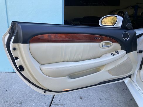 Used 2008 Lexus SC 430 Convertible image 31