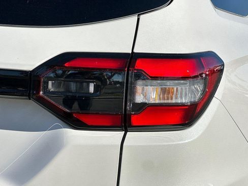 New 2026 Honda Pilot Touring image 10