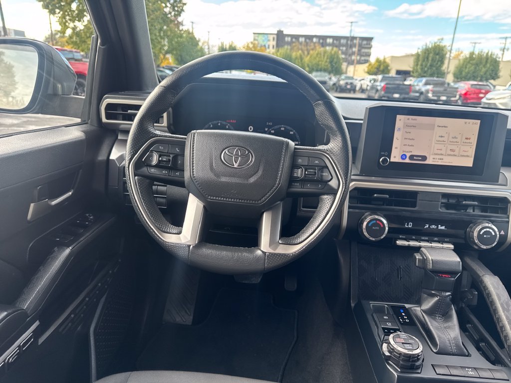 Certified 2025 Toyota Tacoma TRD Off-Road AWD/4WD image 14