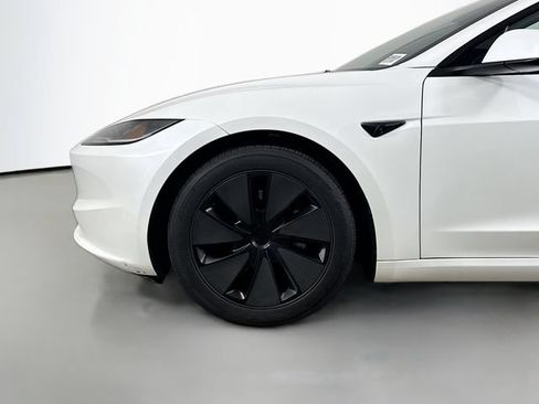 Used 2024 Tesla Model 3 Standard Range RWD image 31