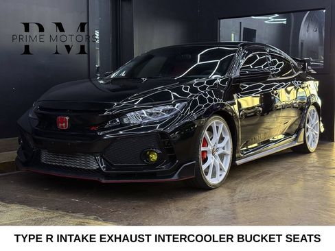 Used 2017 Honda Civic Type R image 1