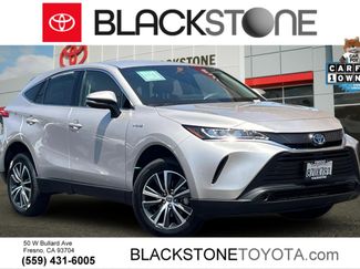 Used 2021 Toyota Venza LE image 1