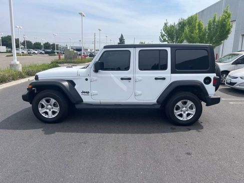 Used 2022 Jeep Wrangler Unlimited Sport image 7