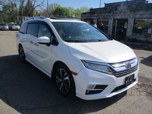 Used 2018 Honda Odyssey Elite image 1