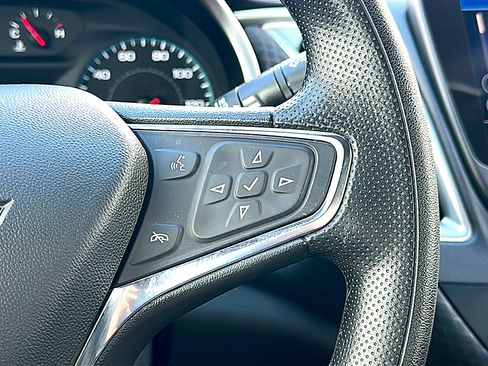 Used 2025 Chevrolet Malibu LT FWD image 28
