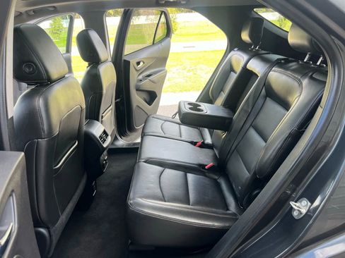 Used 2018 Chevrolet Equinox Premier image 9