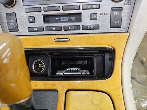 Used 2002 Lexus SC 430 Convertible image 22