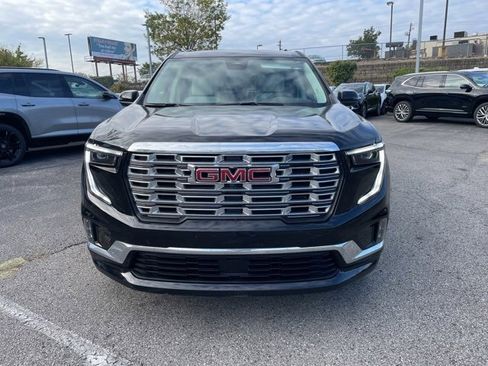 Used 2024 GMC Acadia Denali image 3